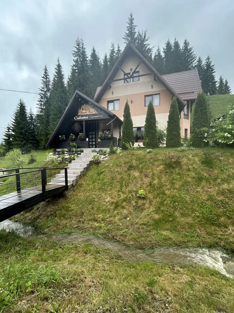 Cabana  Pensiunea paraul rece si Ciubar in Bucovina !