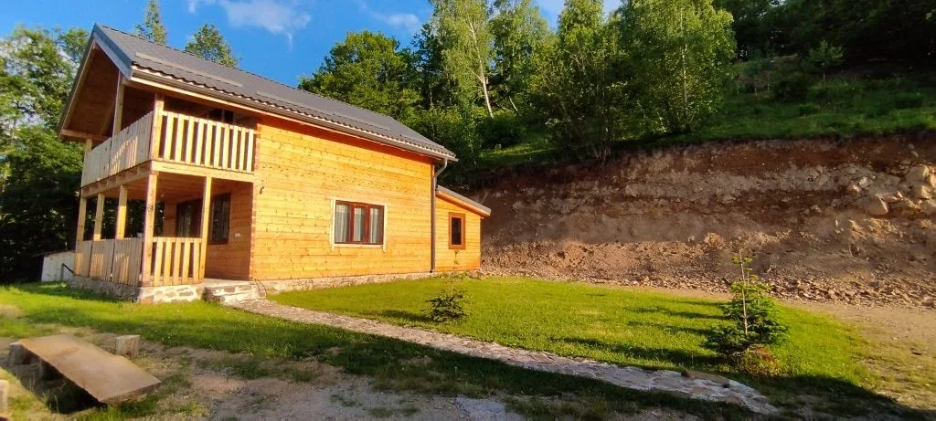 CABANA LAS PITICI :Cabană de inchiriat  la Muntele Rece la 30 km de CJ · Cluj-Napoca, Cluj — Cluj-Napoca, Cluj
