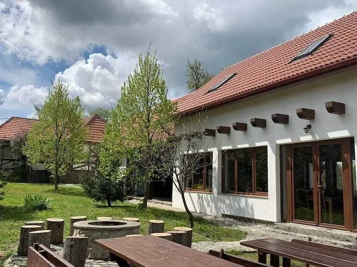 Casa Vatra Sinteului - Se inchiriaza integral — Sinteu, Bihor