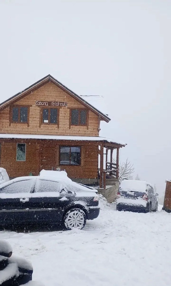 Cabana de închiriat la munte weekend cu ciubăr · Cluj-Napoca, Cluj — Cluj-Napoca, Cluj