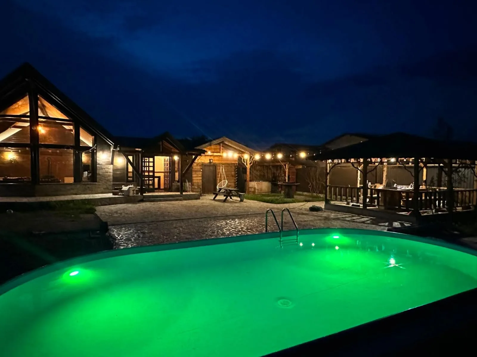 Cabana Wood cu piscina Prahova Cocorastii Caplii — Campina, Prahova