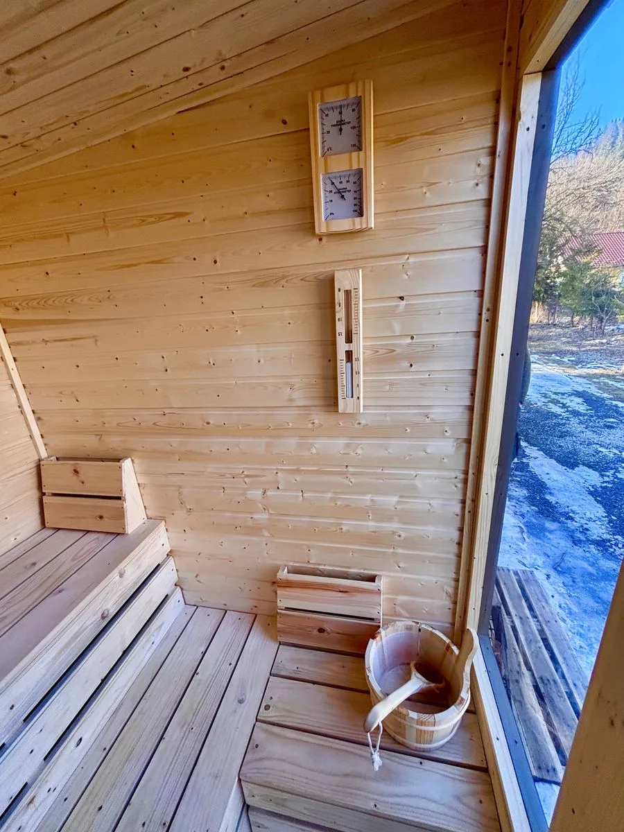 Cabana cu sauna si ciubar inclus (8-16pers) 10km de Toplita · Stanceni, Mureș — Stanceni, Mureș