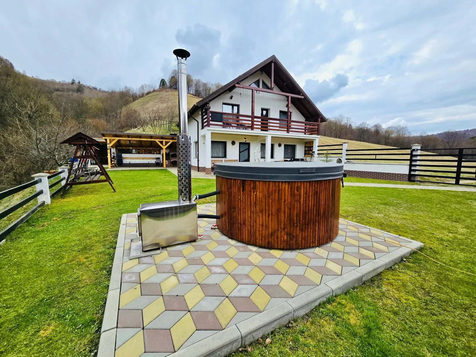 Cabană Holbav cu Ciubăr Și Foișor /6 Pers /Min2Nopți Brașov! REZERVATĂ DE REVELION Și CRĂCIUN! ‼️ — Holbav, Brașov