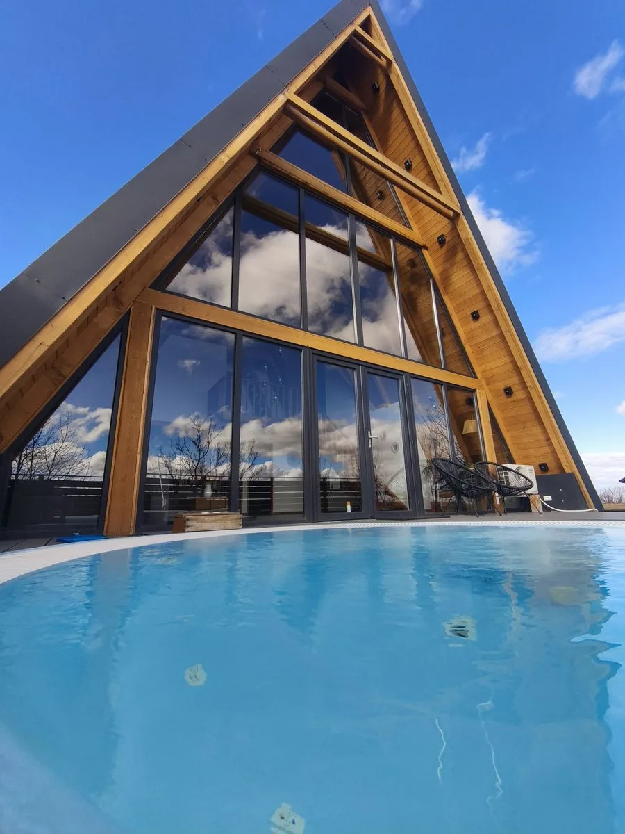 REZERVATA DE REVELION Cabana de inchiriat# BellaVista Chalet#A frame #,piscina,sauna , pet friendly · Cluj-Napoca, Cluj — Cluj-Napoca, Cluj