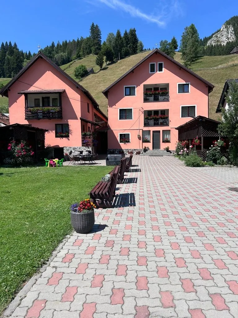 Cazare Vila Dor de munte · Moieciu de Sus, Brașov — Moieciu de Sus, Brașov