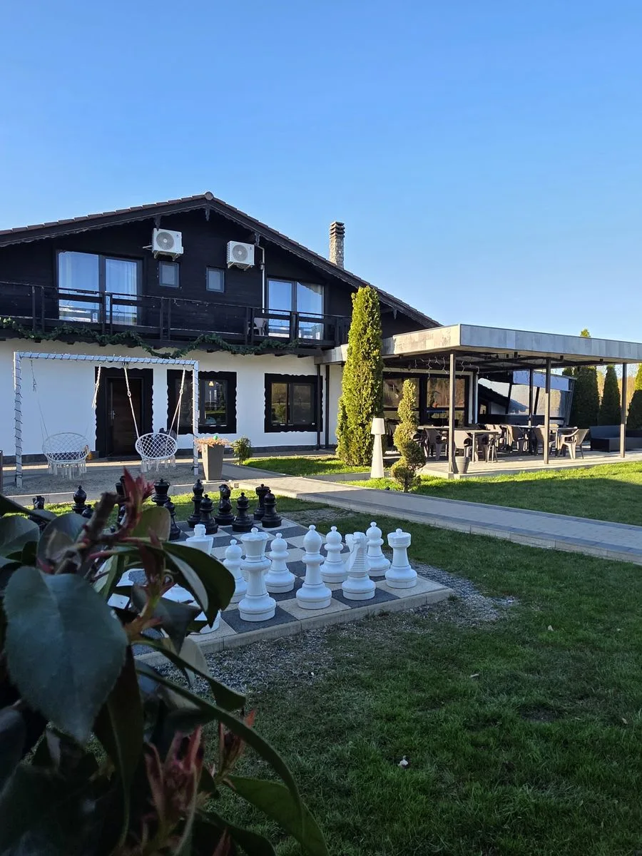 Cabana cu piscina încălzită si jacuzzi · Porumbacu de Sus, Sibiu — Porumbacu de Sus, Sibiu