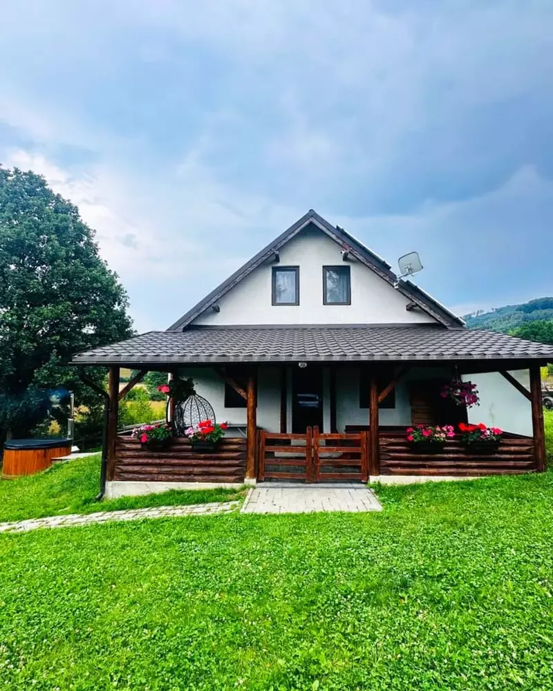Cabană cu ciubăr — Șinca Nouă, Brașov