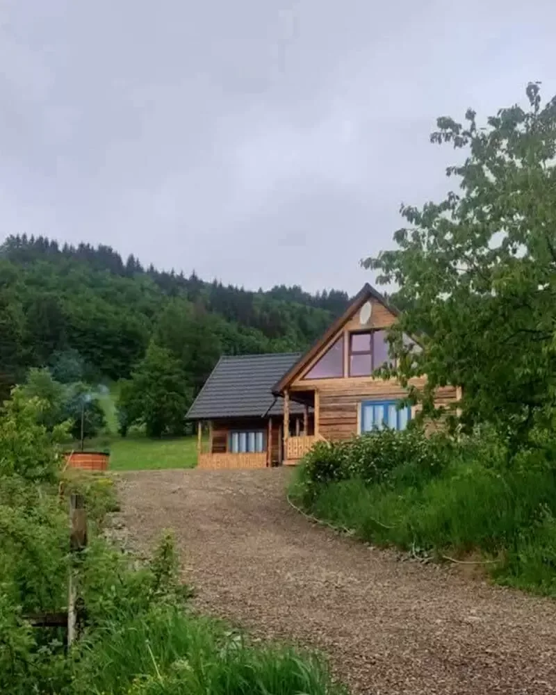 CĂSUȚA DE LA MUNTE · Piatra Fântânele, Bistrița-Năsăud — Piatra Fântânele, Bistrița-Năsăud
