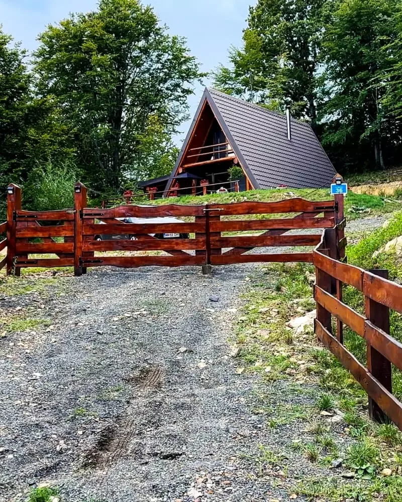 LakeView Cabin · Coaș, Maramureș — Coaș, Maramureș