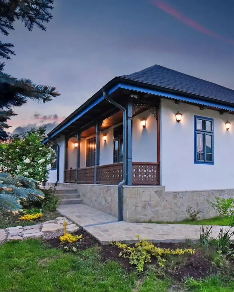 Magnetic House — Târgu Ocna, Bacău